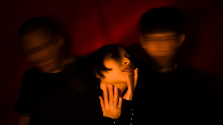 Soundwave dan Teza Sumendra Berkolaborasi Beri Kado Spesial Untuk Pendengar, “F”