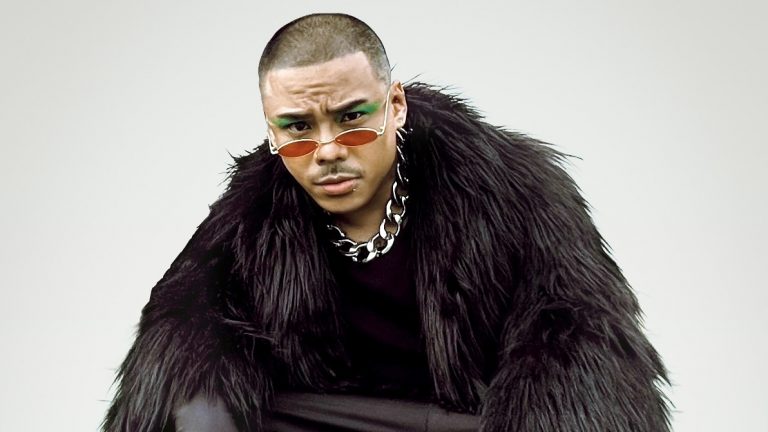 Teza Sumendra Menceritakan tentang Dunia Lewat “The Intro(Vert)”