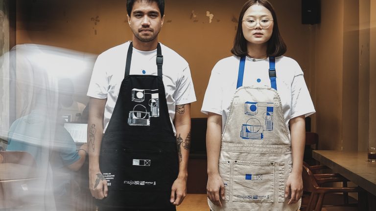 Rayakan 3rd Anniversary Kopi Muja, Amigos de Nimes x Injuries Paper Membuat Kolektif Kolaborasi Bertema “Sanubiru”