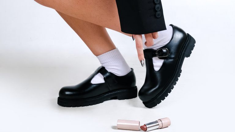 Jovem Studio Luncurkan ‘Memo dan Jane’ Untuk Tingkatkan Pakaian Kerja Harian yang Staple dan Versatile