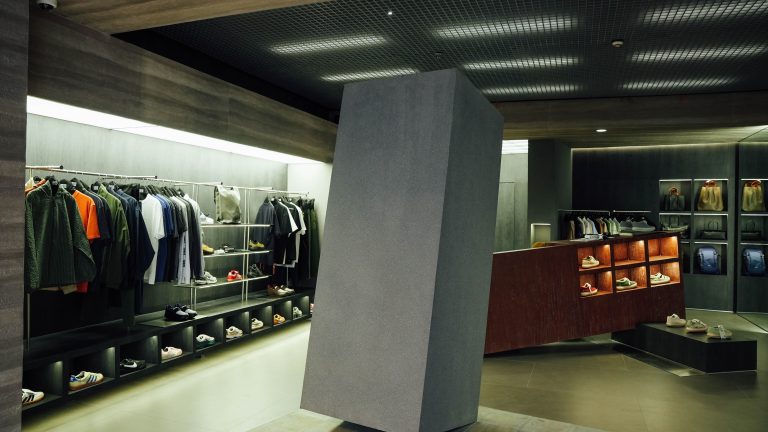 SEEKING BALANCE: Concept Store Baru SEEK di Grand Indonesia 