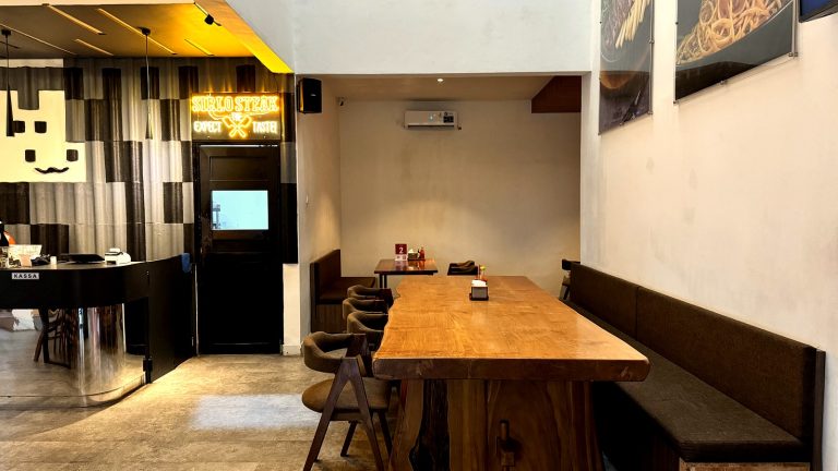 Sirlo Steak Bintaro: Dari Cloud Kitchen Tebet, Kini Jadi Destinasi Makan di Bintaro