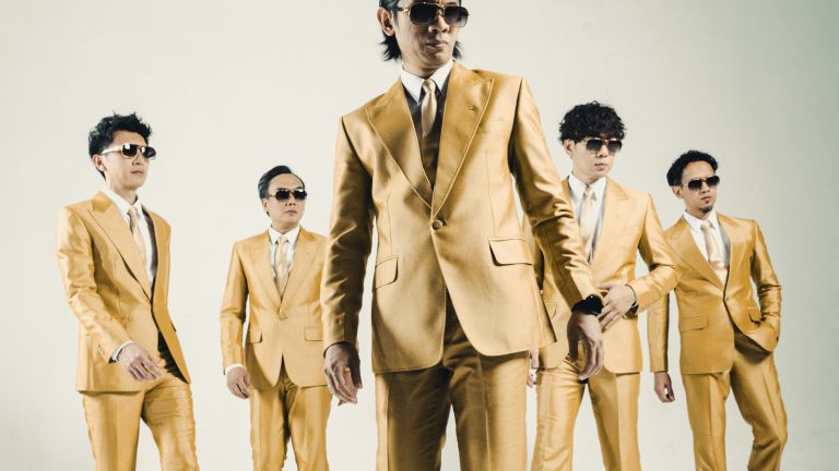 Vherkudara dan The Changcuters Hadirkan Koleksi Eyewear Lengkap dengan Kaset Eksklusif